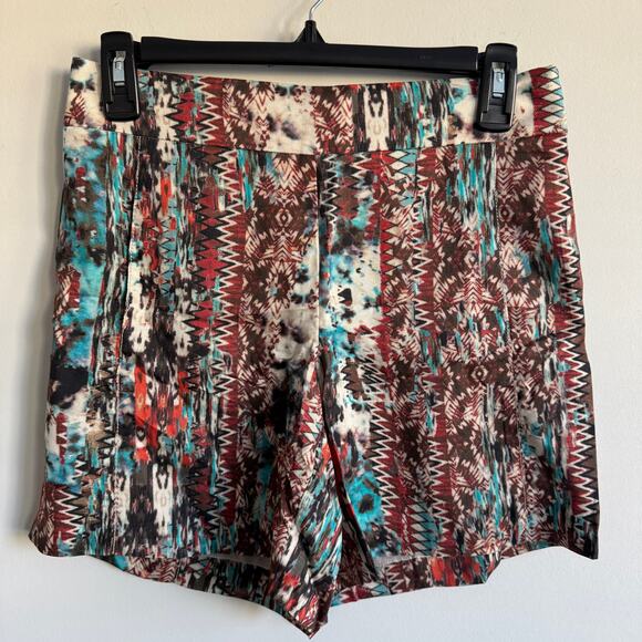 Worth New York Pants - WORTH New York Silk Shorts Abstract Dressy Seam Front w/Pockets Size 0